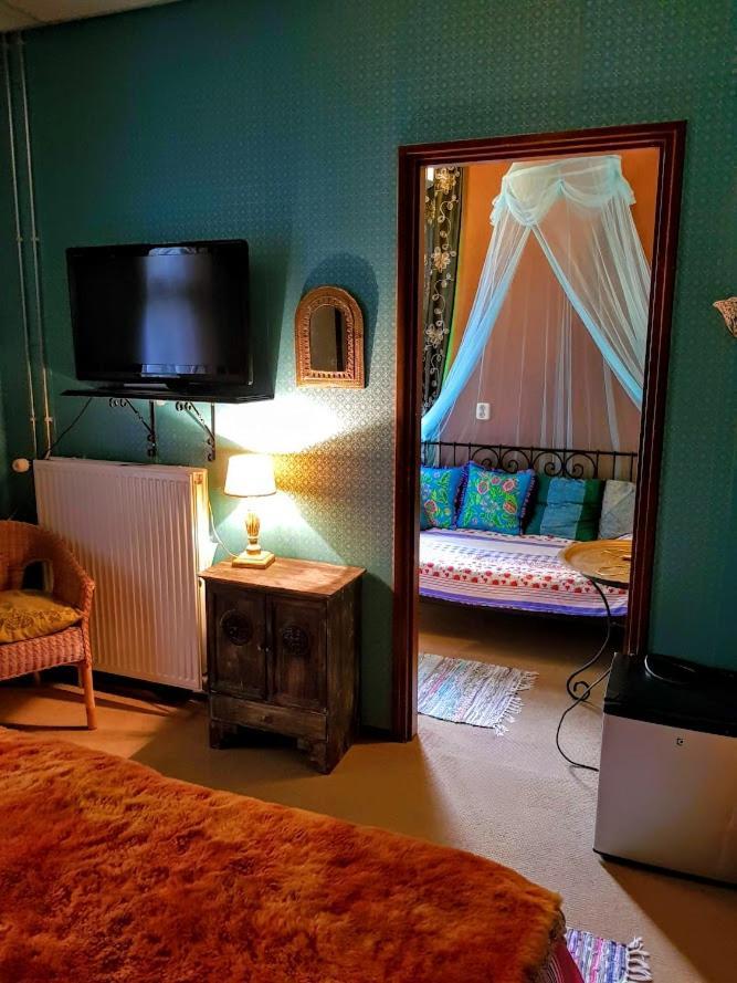 B&B Villa De Thee Tuin Bellingwolde ภายนอก รูปภาพ